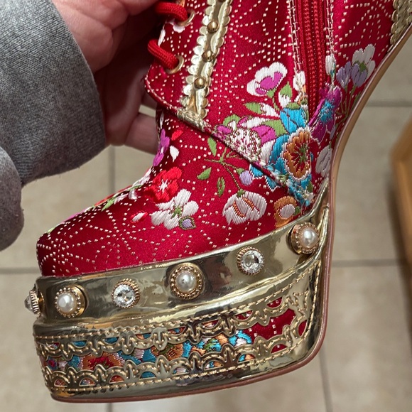 Azalea Wang Richie Rich Platform Boots - Brand New - Picture 10 of 10